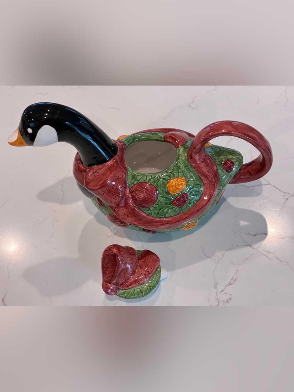 Vintage Wilton Court Holiday Canada Goose Ceramic Pitcher & Lid
